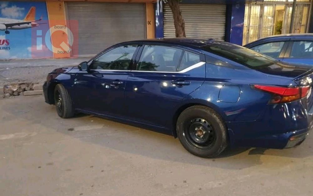 نيسان ألتيما